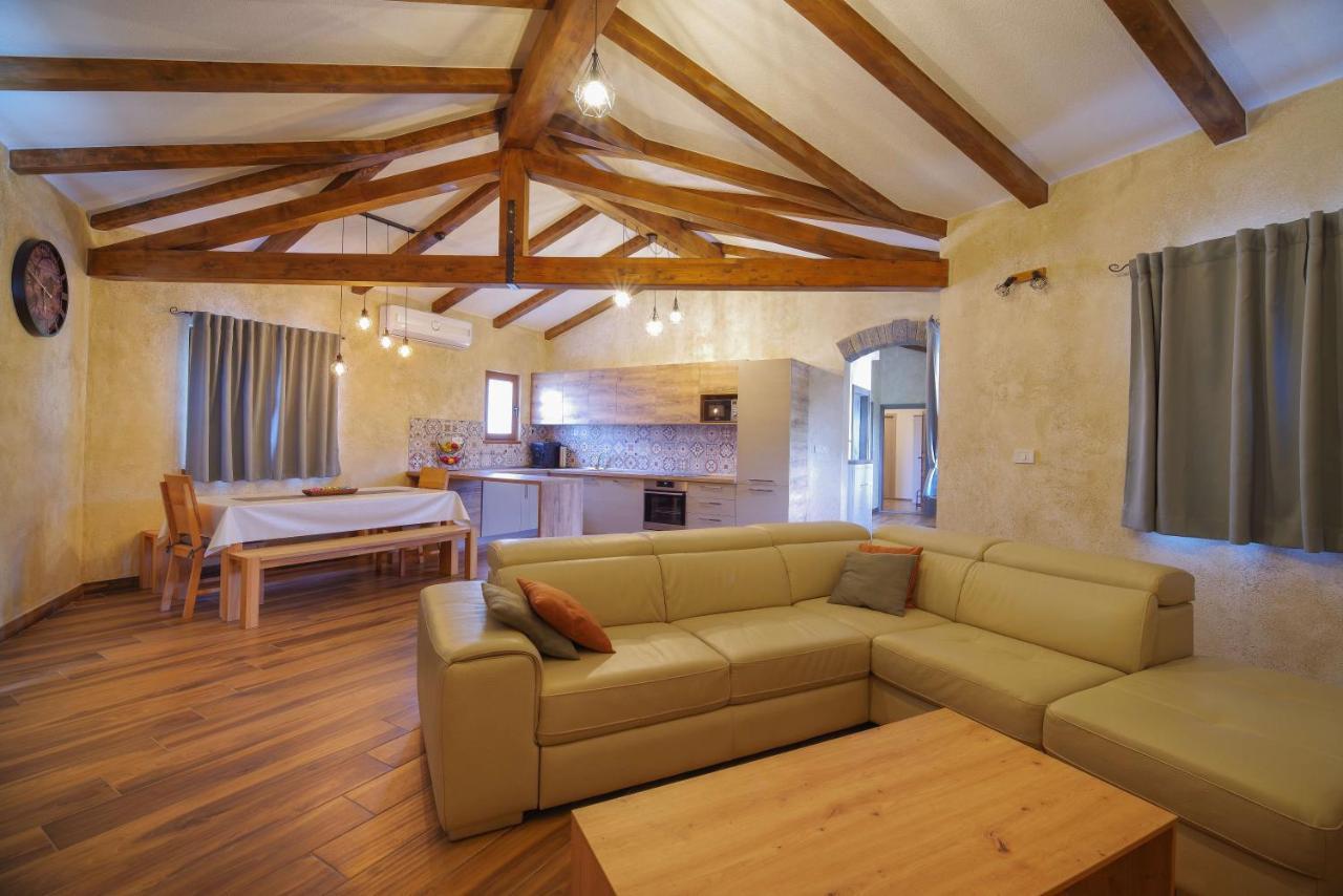 Villa Meloni Motovun Eksteriør billede